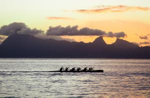 Tahiti Canoe at Sunset wallpaper thumb