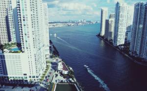 Miami, Florida, water wallpaper thumb