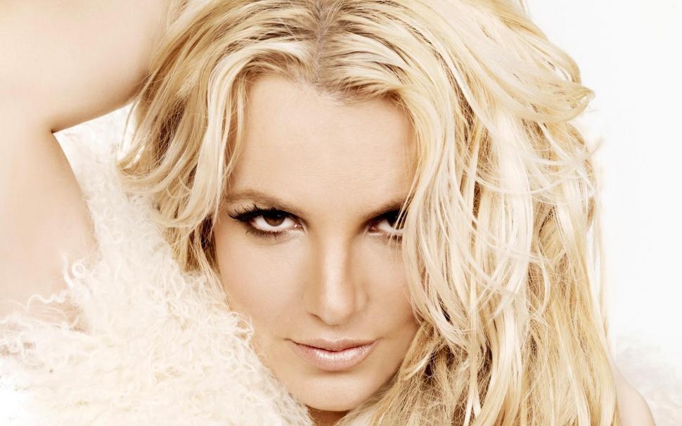 Britney spears, look, face, eyes, haircut wallpaper,britney spears HD wallpaper,look HD wallpaper,face HD wallpaper,eyes HD wallpaper,haircut HD wallpaper,1920x1200 wallpaper
