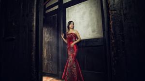 Chinese girl, beautiful cheongsam wallpaper thumb