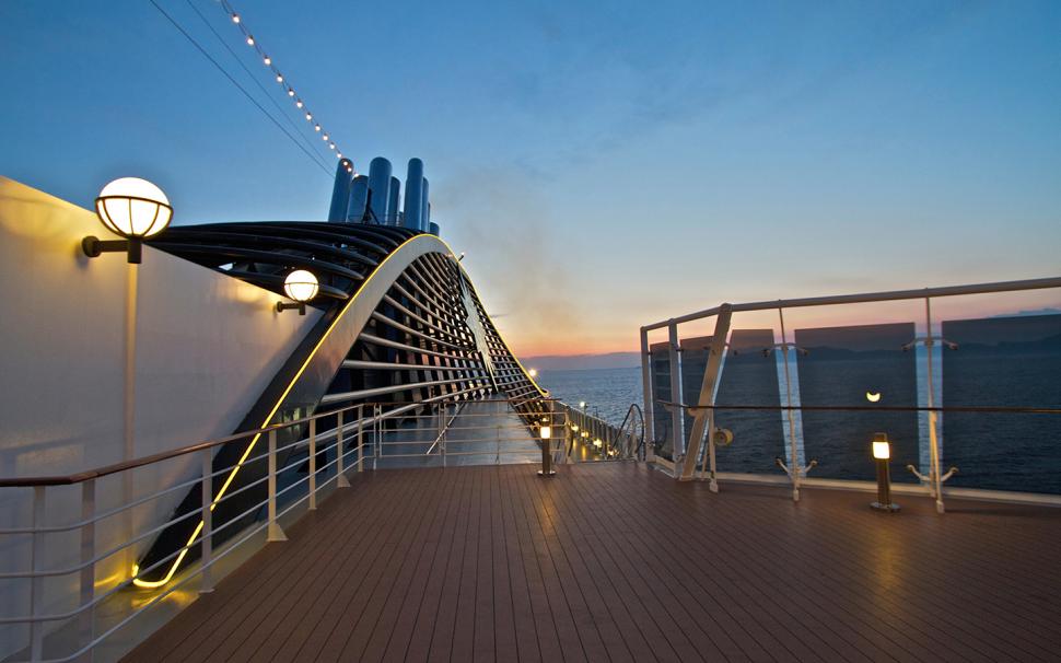 Cruise Ship Deck HD wallpaper,architecture wallpaper,ship wallpaper,cruise wallpaper,deck wallpaper,1440x900 wallpaper