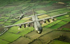 Hercules military transport aircraft C-130K wallpaper thumb