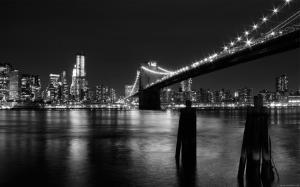 New York in black and white wallpaper thumb