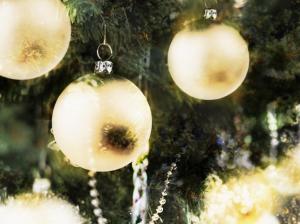 new year, christmas, ornaments, spheres, gold, fur-tree, beads wallpaper thumb