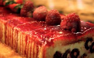 Sweet food, strawberry cake dessert wallpaper thumb