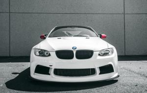 White BMW M3 wallpaper thumb