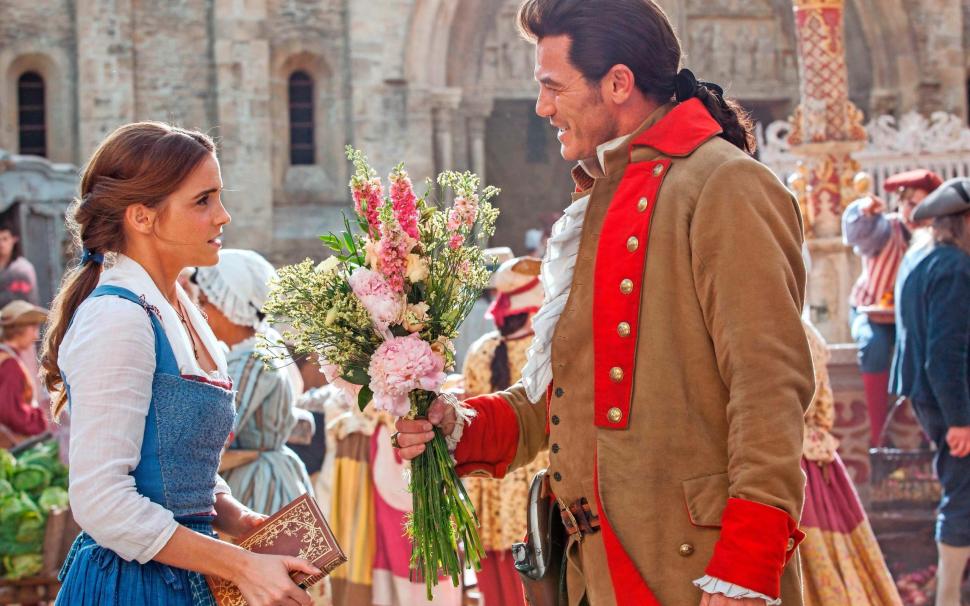 Emma And Luke As Belle And Gaston wallpaper,hollywood HD wallpaper,movies HD wallpaper,Hollywood Movies HD wallpaper,2560x1600 wallpaper