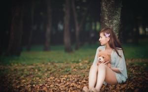 Long hair asian girl, teddy bear, leaves, autumn wallpaper thumb