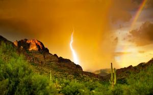 Lightning Over Superstition Mountains wallpaper thumb
