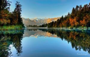 New Zealand South Island Autumn River Lake Reflection Picture Gallery wallpaper thumb