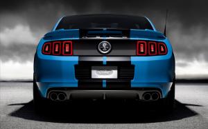 2013 Ford Shelby GT500 2 wallpaper thumb