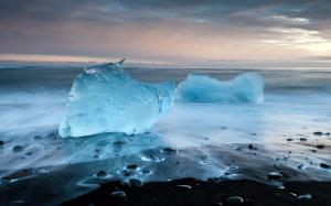 Crystal blue sea ice wallpaper thumb