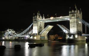 London Bridge Night HD wallpaper thumb