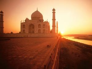 The Taj Mahal at Sunset India HD wallpaper thumb