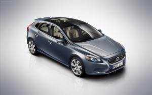 2013 Volvo V40Related Car Wallpapers wallpaper thumb