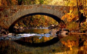 Bridge In Autumn wallpaper thumb