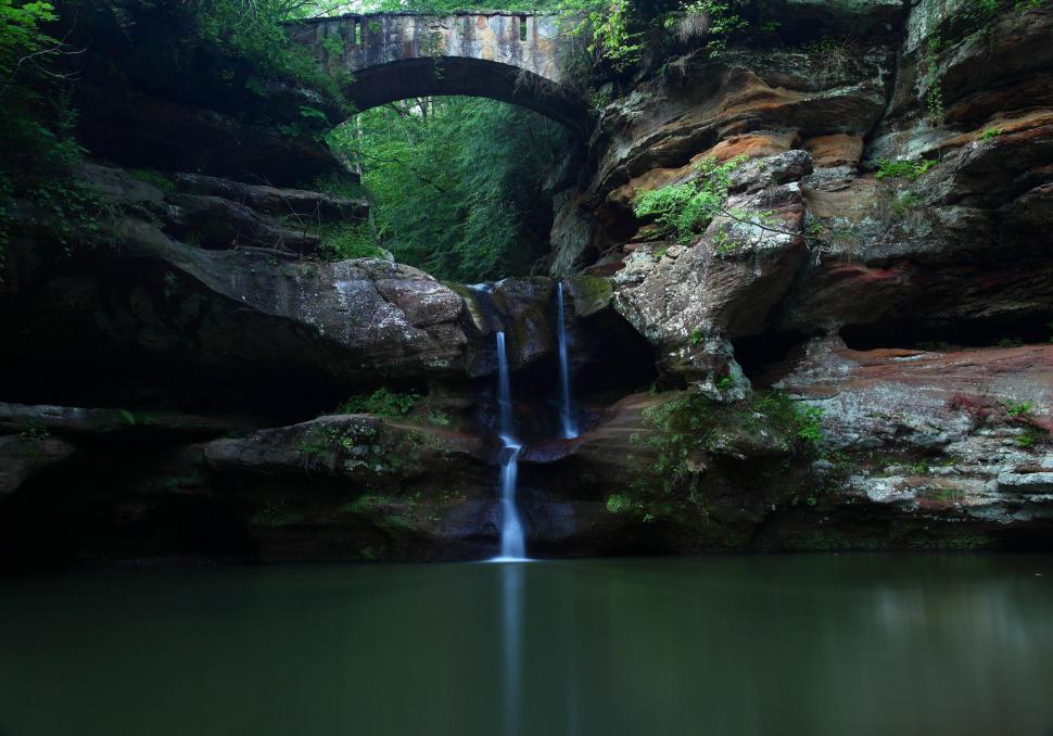 Old Man's Cave, Ohio. wallpaper,united states HD wallpaper,old mans cave HD wallpaper,ohio HD wallpaper,hocking hills HD wallpaper,upper waterfalls HD wallpaper,3d & abstract HD wallpaper,2516x1760 wallpaper