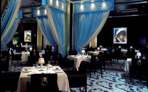 Elegant Restaurant Dining Room wallpaper thumb