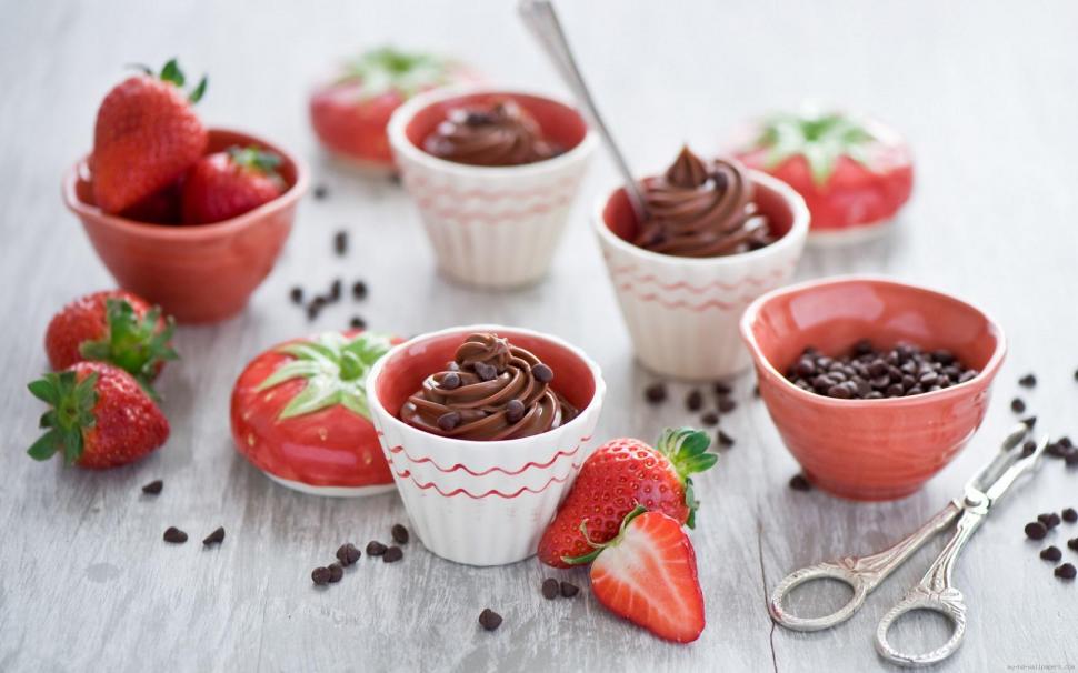Strawberries and chocolate cupcakes wallpaper | food | Wallpaper Better