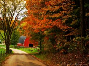 Barn in Autumn Landscape wallpaper thumb