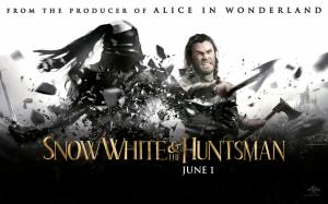 Chris Hemsworth in Snow White and The Huntsman wallpaper thumb