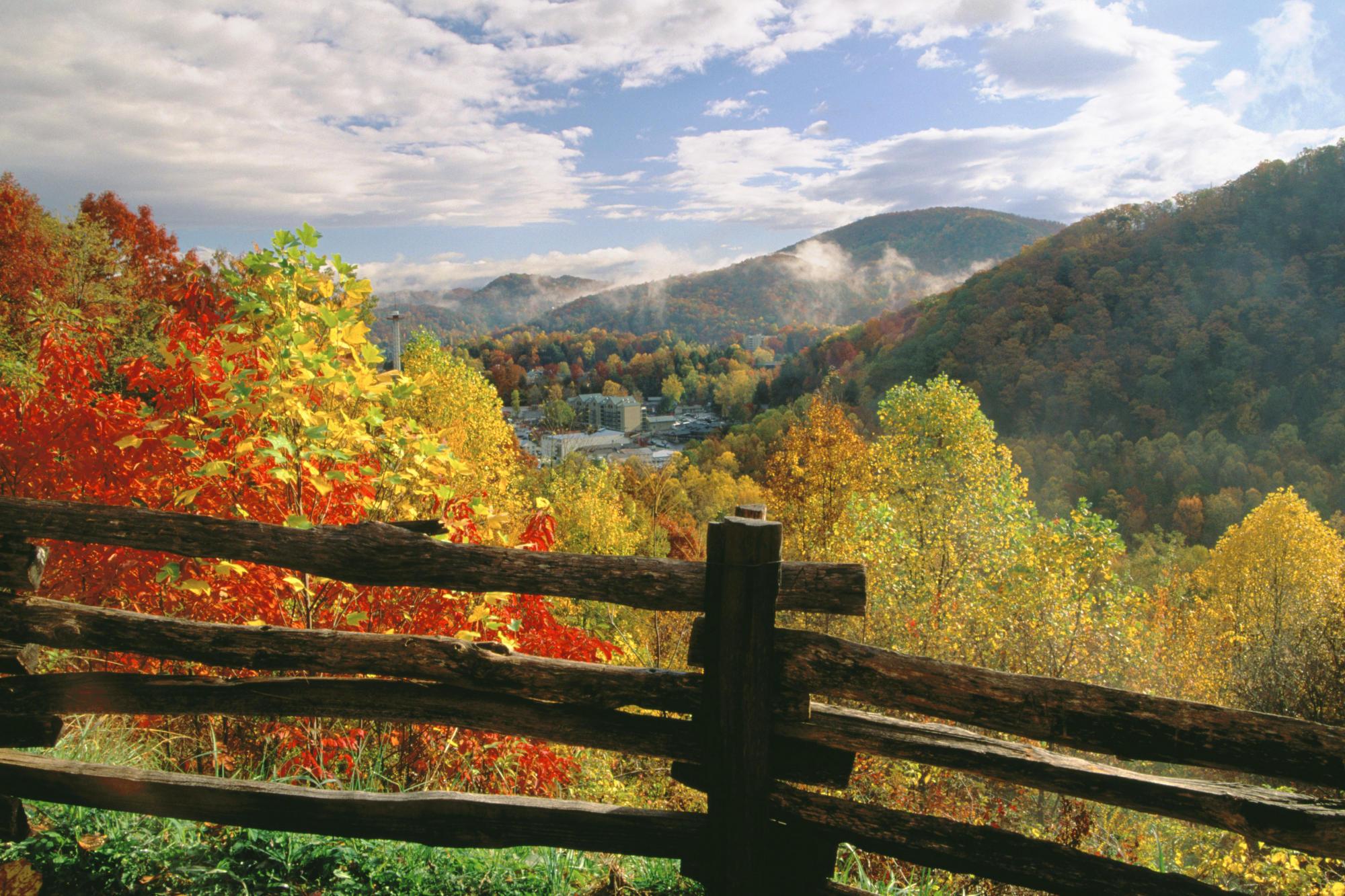 Fall Colors Of Gatlinburg Tennessee Wallpaper Nature And Landscape