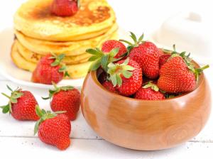 Food, strawberry, berry pancakes wallpaper thumb