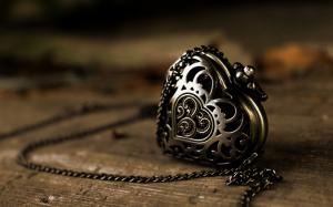 Metal pendant, love heart wallpaper thumb