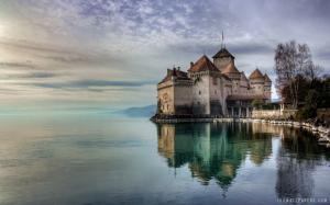 Chillon Castle on Lake Geneva wallpaper thumb