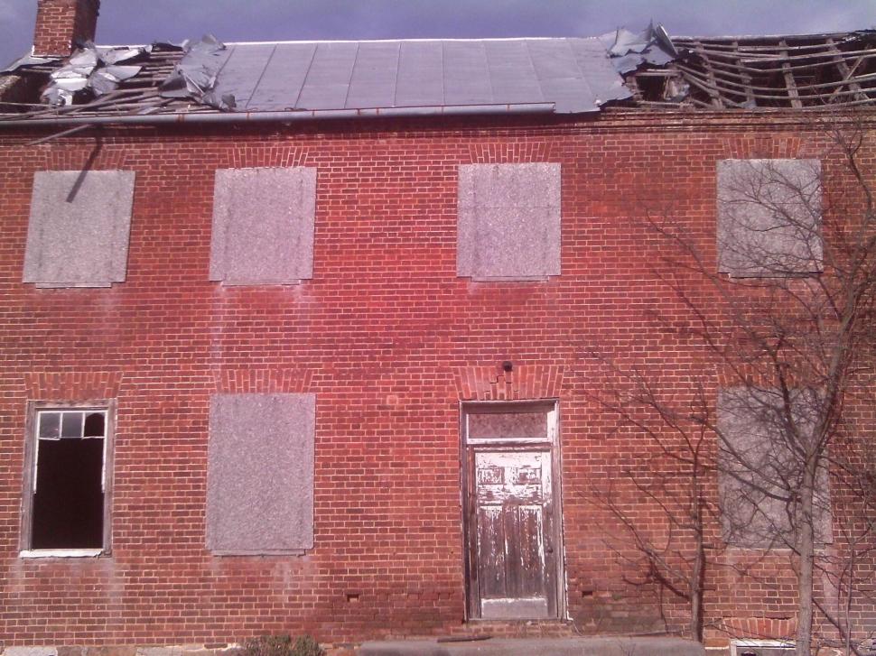 Aboned Pre Civil War House wallpaper,old house HD wallpaper,holes HD wallpaper,brick HD wallpaper,abandoned HD wallpaper,animals HD wallpaper,2048x1536 wallpaper