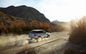 Range Rover SUV Dirt Road Dust HD wallpaper thumb