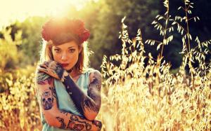 model tattoo women women outdoors field sunlight wallpaper thumb