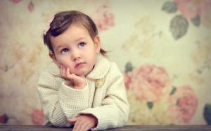 Little girl, sadness, look wallpaper thumb