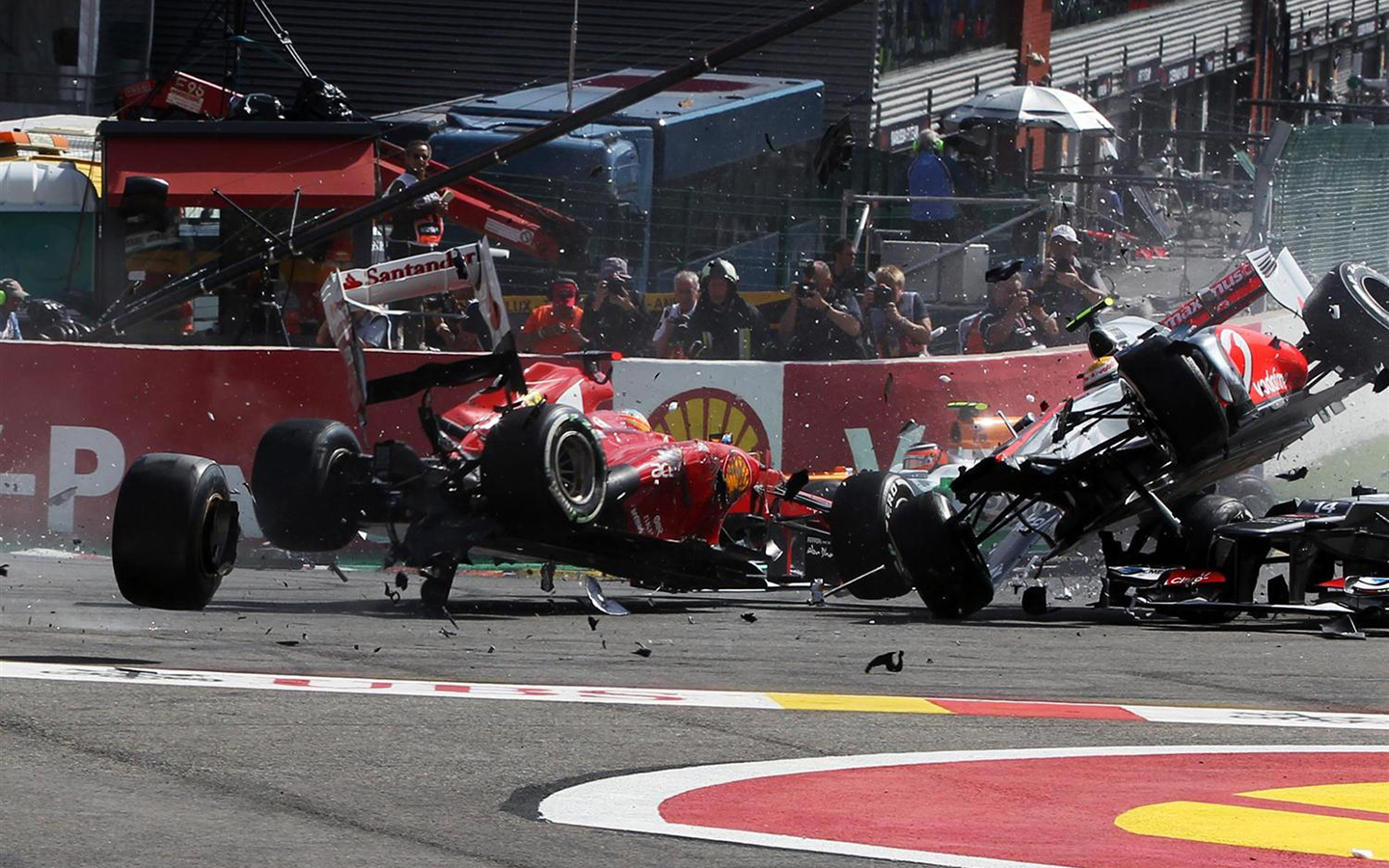 Formula One F1 Race Car Crash Accident Hd 720P   