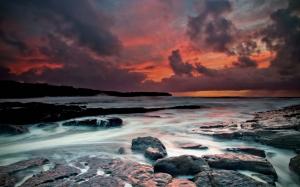 Ireland, west coast, the Atlantic Ocean, beach, stones, dusk wallpaper thumb