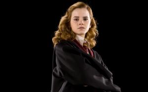 Emma Watson HQ HD wallpaper thumb