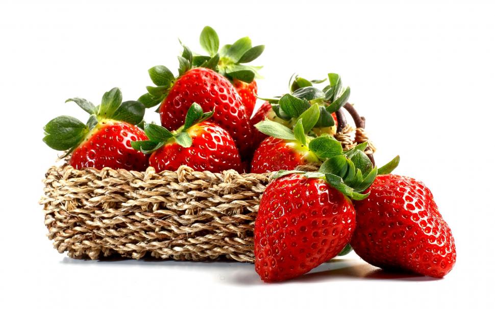 Fresh strawberry, red berries, fruit, basket wallpaper,Fresh HD wallpaper,Strawberry HD wallpaper,Red HD wallpaper,Berries HD wallpaper,Fruit HD wallpaper,Basket HD wallpaper,2560x1600 wallpaper