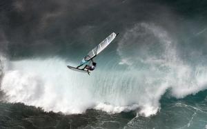 Windsurfing HD wallpaper thumb
