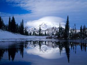 Mount Rainier Reflected Tipsoo Lake HD wallpaper thumb