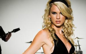 Taylor Swift 6 HD wallpaper thumb