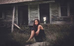 Black dress girl sit at ground, grass, hut wallpaper thumb