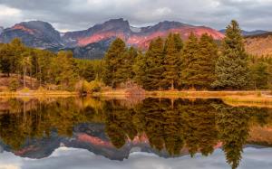 USA, Colorado, National Park, autumn, mountains, trees, lake wallpaper thumb