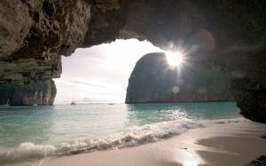 Cave opening to the beach wallpaper thumb