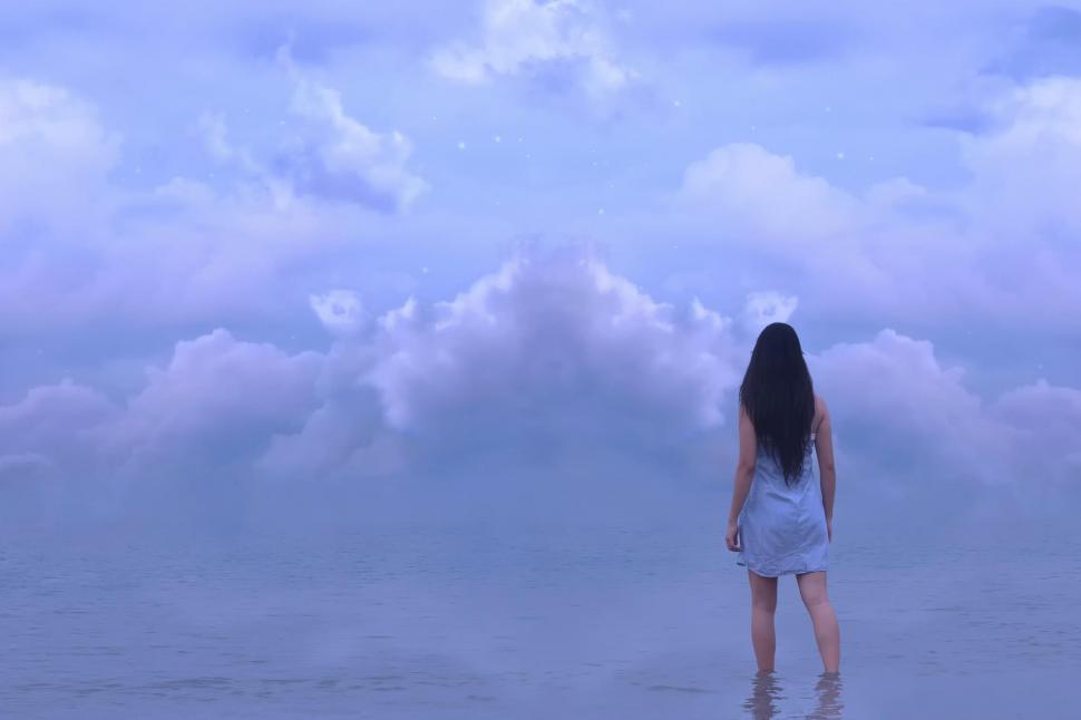 Girl, sea, horizon, sky, clouds wallpaper,girl HD wallpaper,horizon HD wallpaper,clouds HD wallpaper,2048x1365 wallpaper