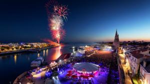 Independence day, La Rochelle, Poitou-Charentes, France, fireworks, beautiful night wallpaper thumb