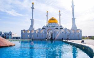 astana, mosque, minaret, kazakhstan wallpaper thumb