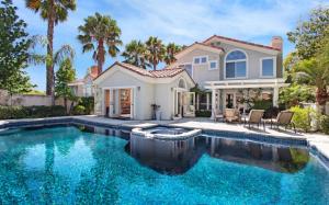 Villa house palm trees and swimming pool wallpaper thumb