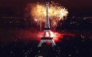 Fireworks at Eiffel Tower HD wallpaper thumb
