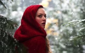 Ama Seyfried in Red Riding Hood wallpaper thumb