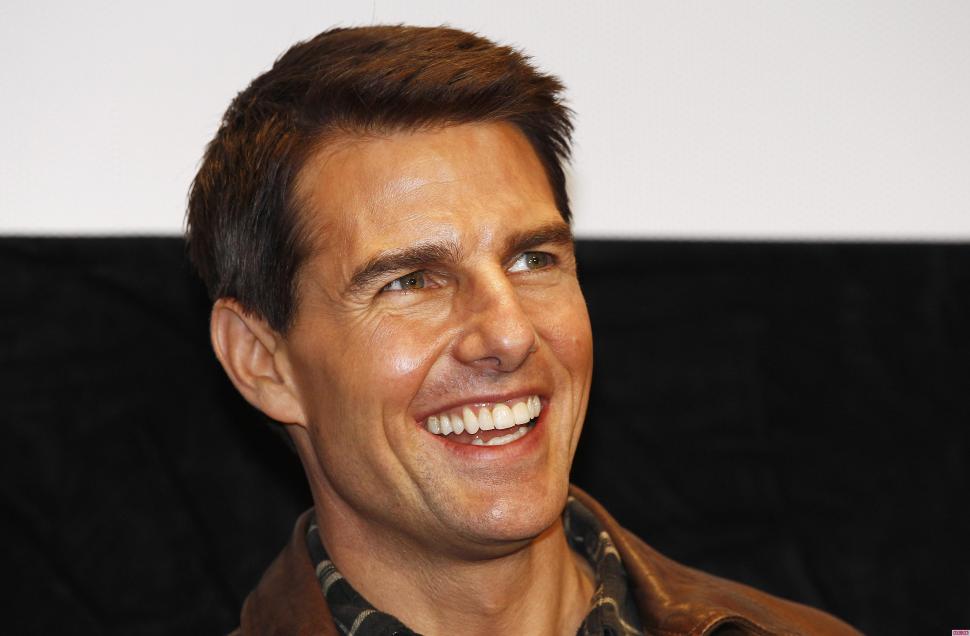 Tom cruise in new hairstyle with smile wallpaper,tom cruise HD wallpaper,celebrity HD wallpaper,celebrities HD wallpaper,hollywood HD wallpaper,boys HD wallpaper,men tom HD wallpaper,cruise HD wallpaper,hairstyle HD wallpaper,with HD wallpaper,smile HD wallpaper,3500x2295 wallpaper